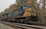 CSX 117 and 5465 wait for green